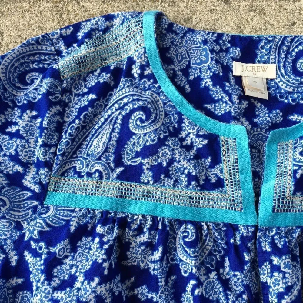 J.Crew paisley popover tip. Size XS